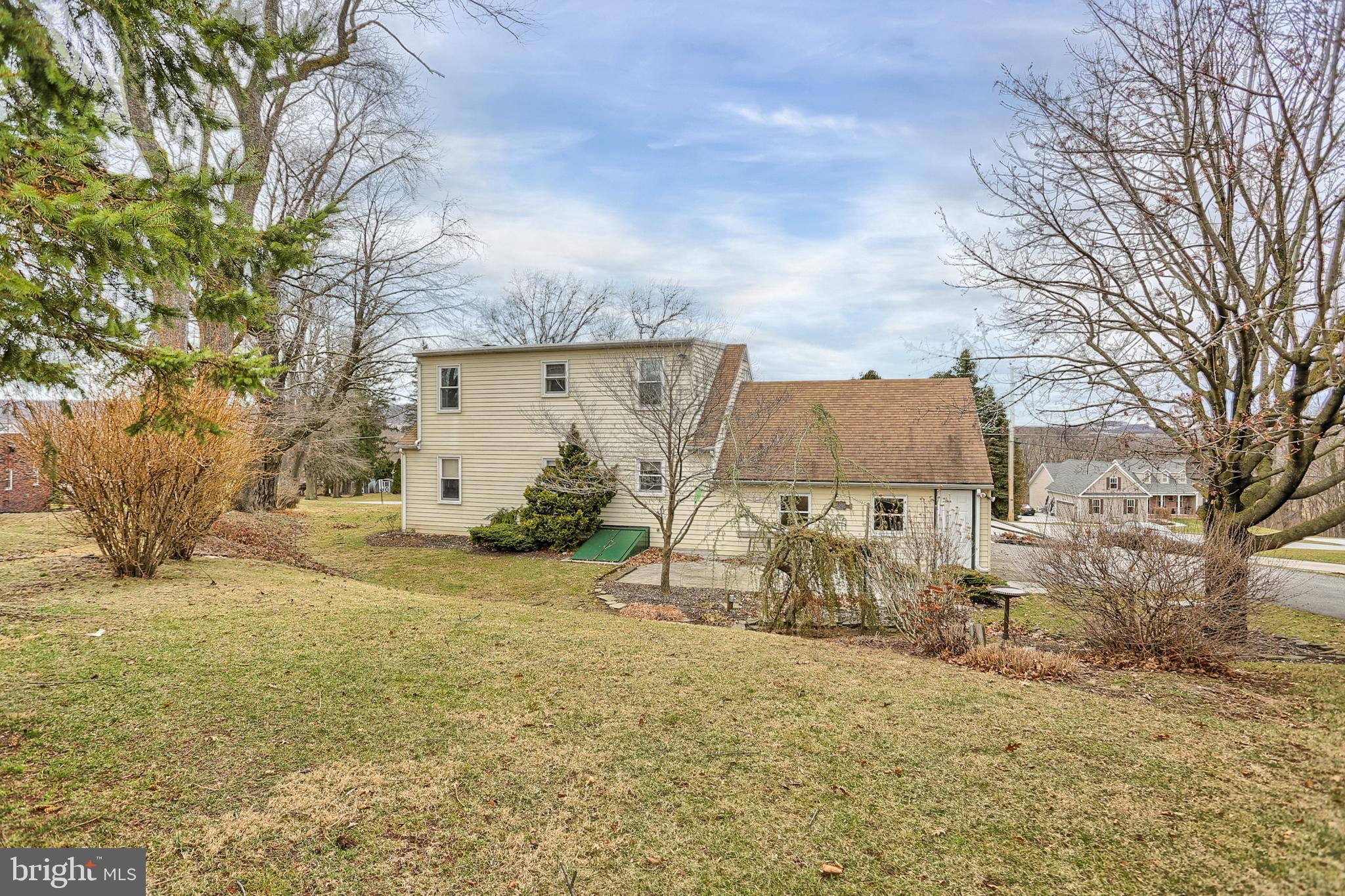 5842 Ambau Road Spring Grove, PA 17362 - Photo 6 of 35