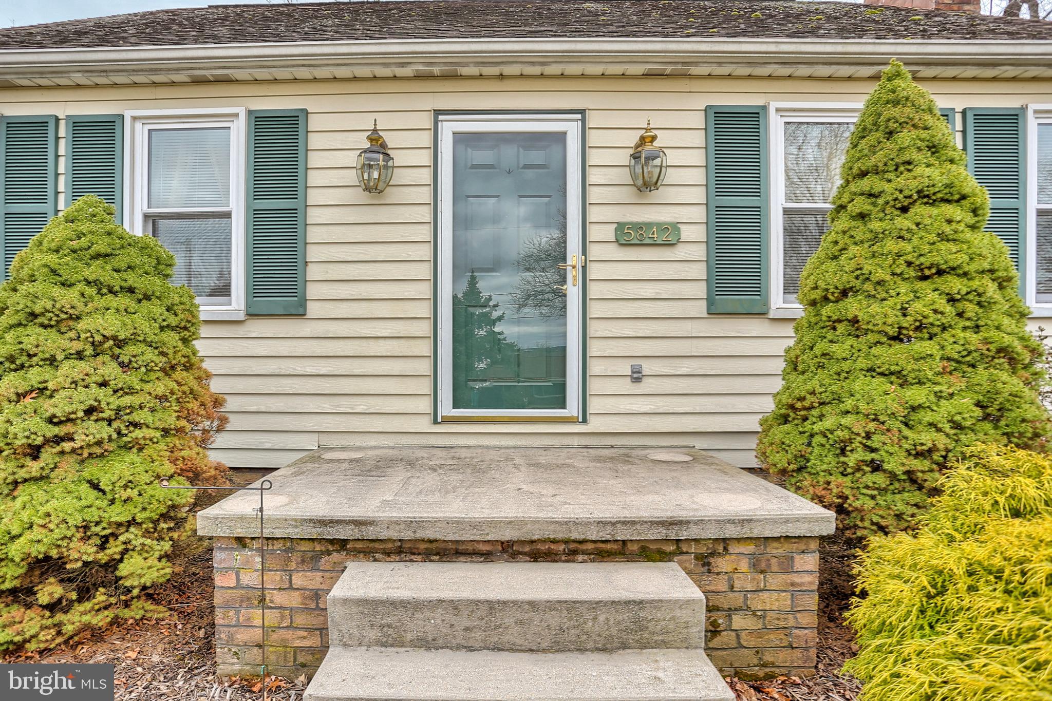 5842 Ambau Road Spring Grove, PA 17362 - Photo 9 of 35