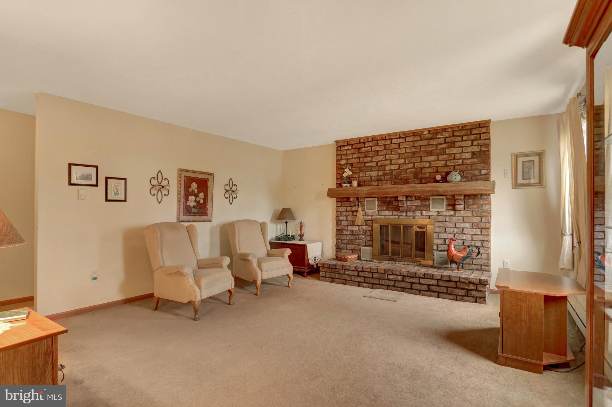 5842 Ambau Road Spring Grove, PA 17362 - Photo 10 of 35
