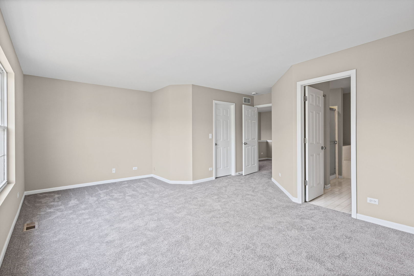 535 North Red Deer Road, Unit 535 Round Lake, IL 60073 - Photo 12 of 18