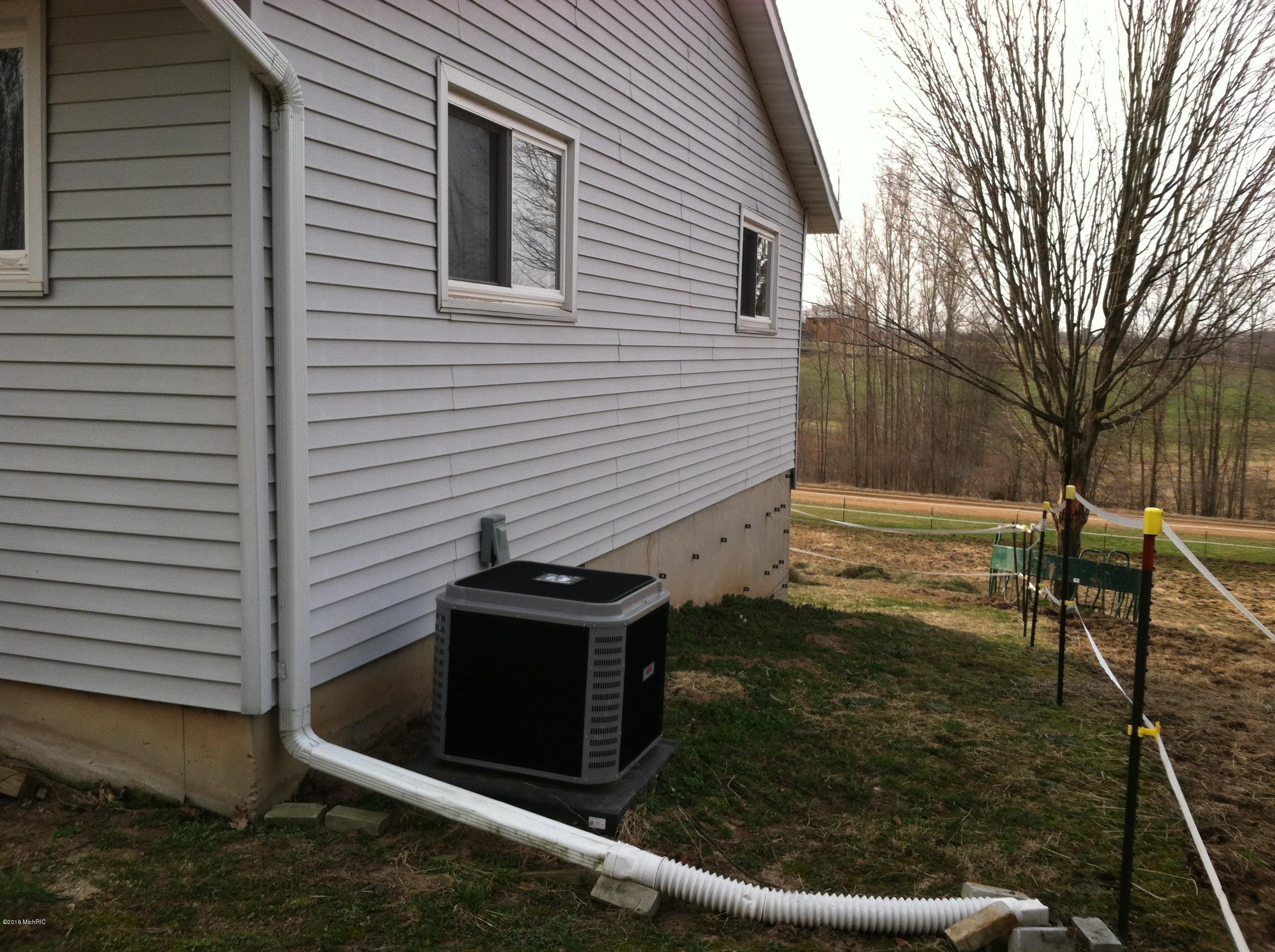 2129 East Moore Road Bailey, MI 49303 - Photo 3 of 25 IMG_1895