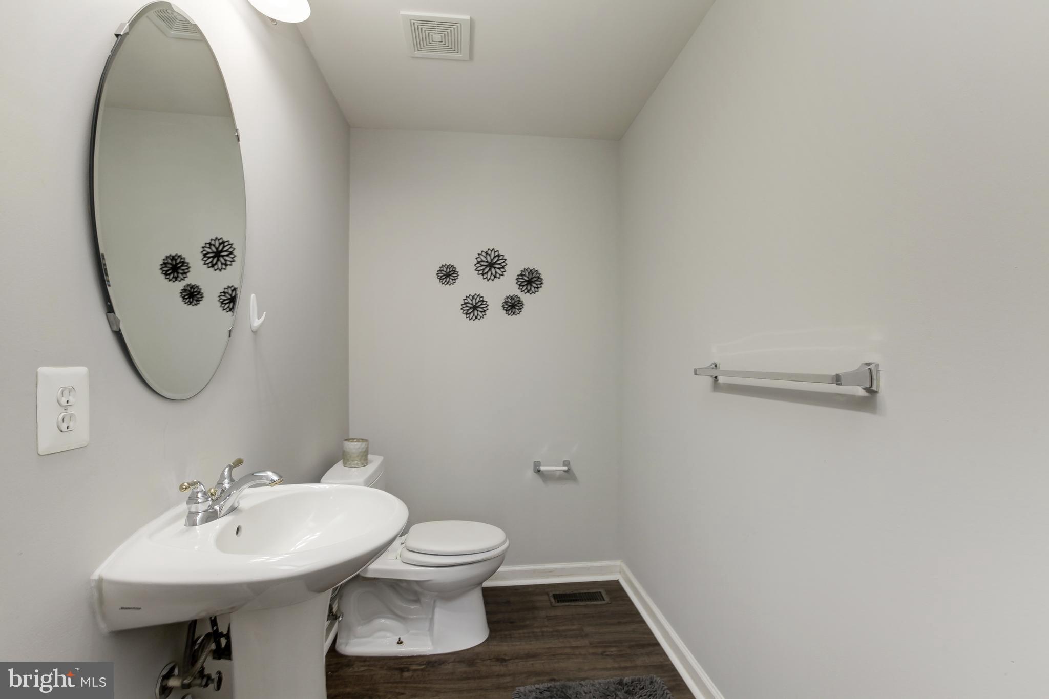 811 Highland Ridge Avenue Gaithersburg, MD 20878 - Photo 25 of 49 Gallery Image 25