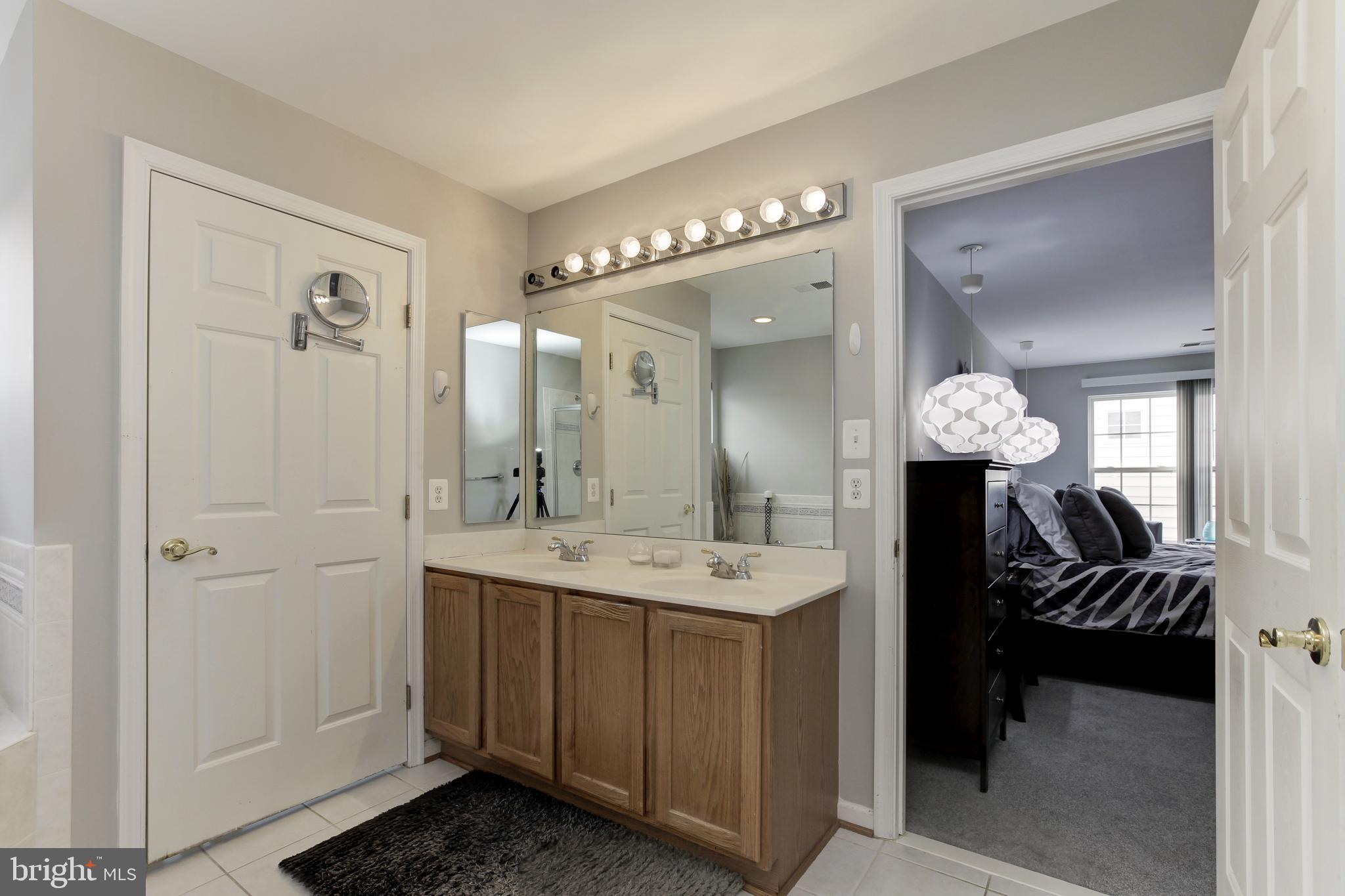 811 Highland Ridge Avenue Gaithersburg, MD 20878 - Photo 38 of 49 Gallery Image 38