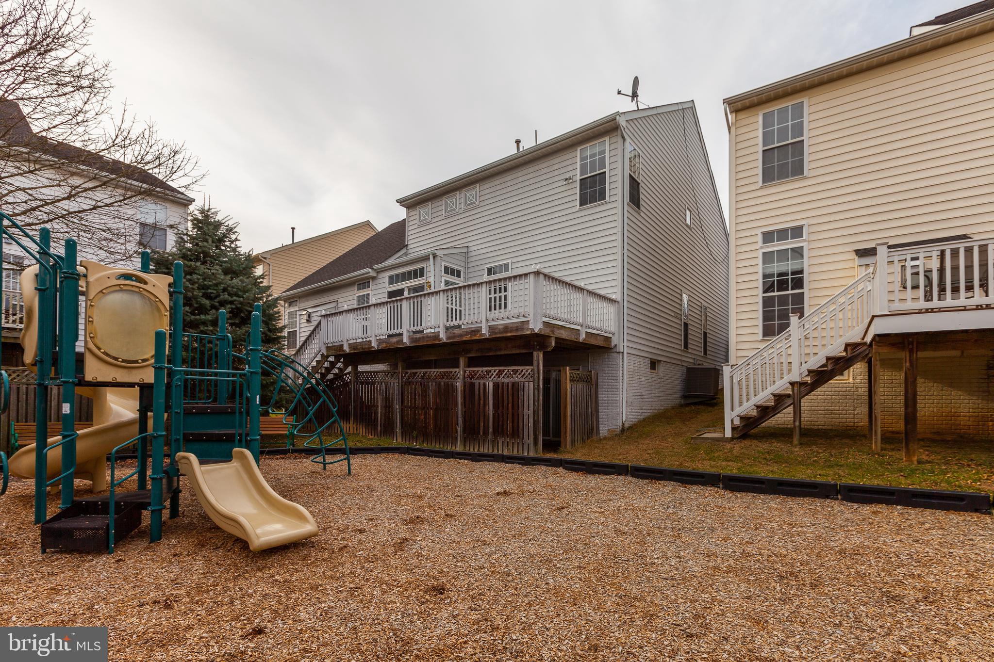 811 Highland Ridge Avenue Gaithersburg, MD 20878 - Photo 47 of 49 Gallery Image 47