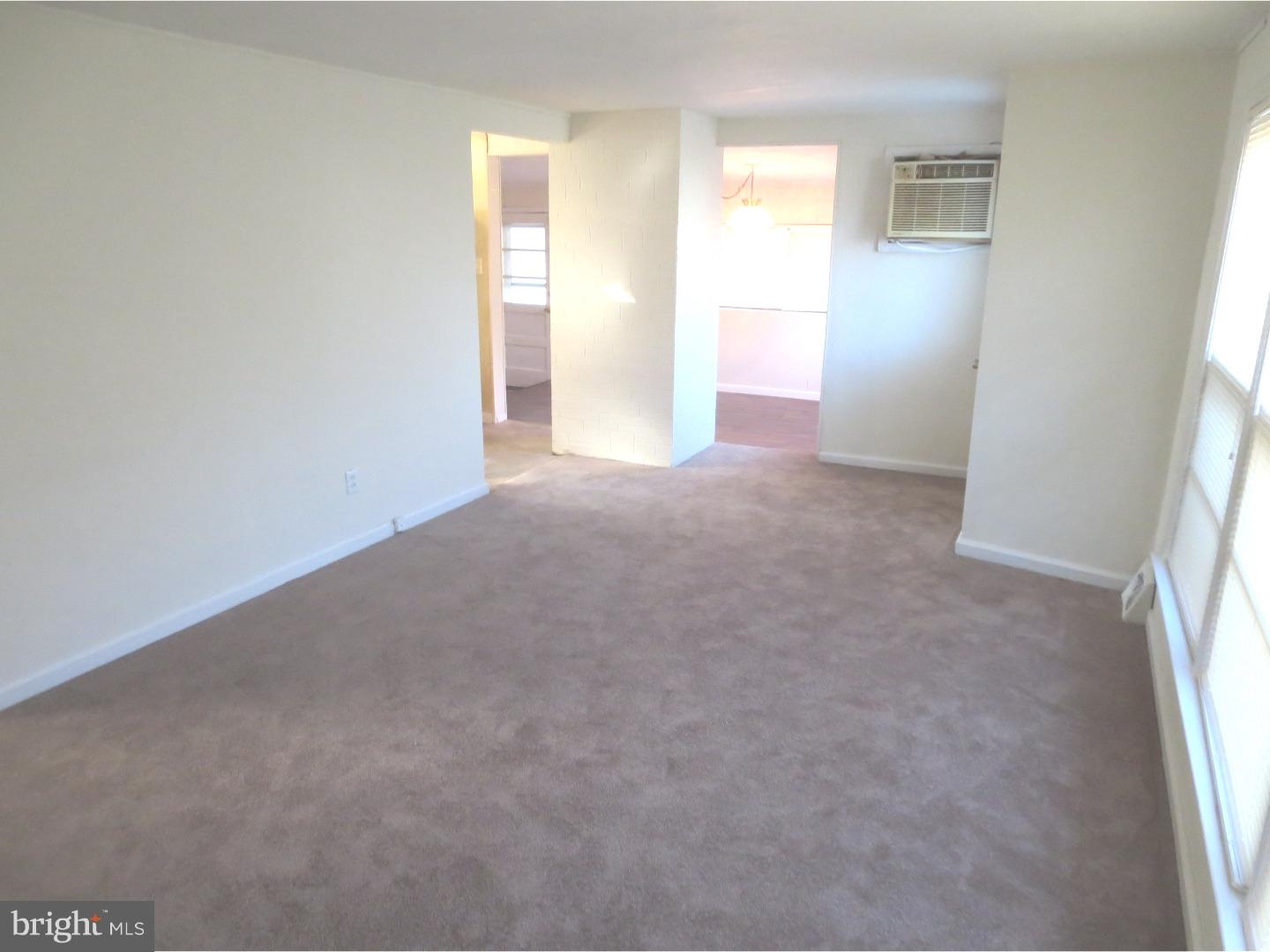 801 Broad Street Bristol, PA 19007 - Photo 9 of 24 Living Room