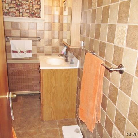 1634 Seidersville Road Bethlehem, PA 18015 - Photo 29 of 50 Gallery Image 29
