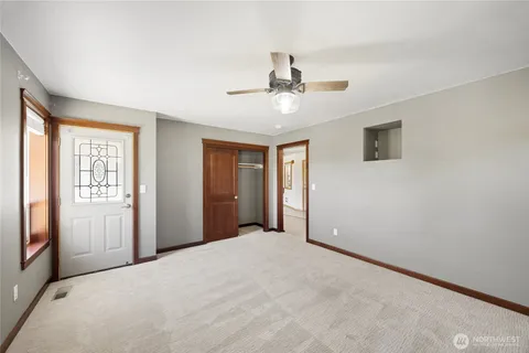 $925,000 | 16026 Lawrence Place Southeast, Yelm, WA 98597