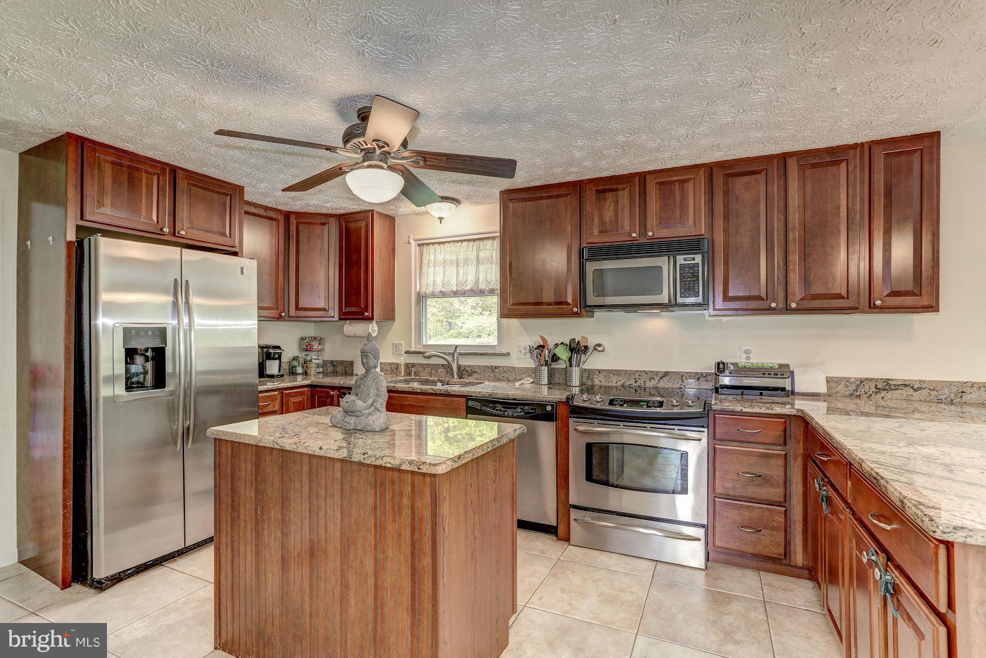 8494 Rippled Creek Court Springfield, VA 22153 - Photo 12 of 30 Kitchen