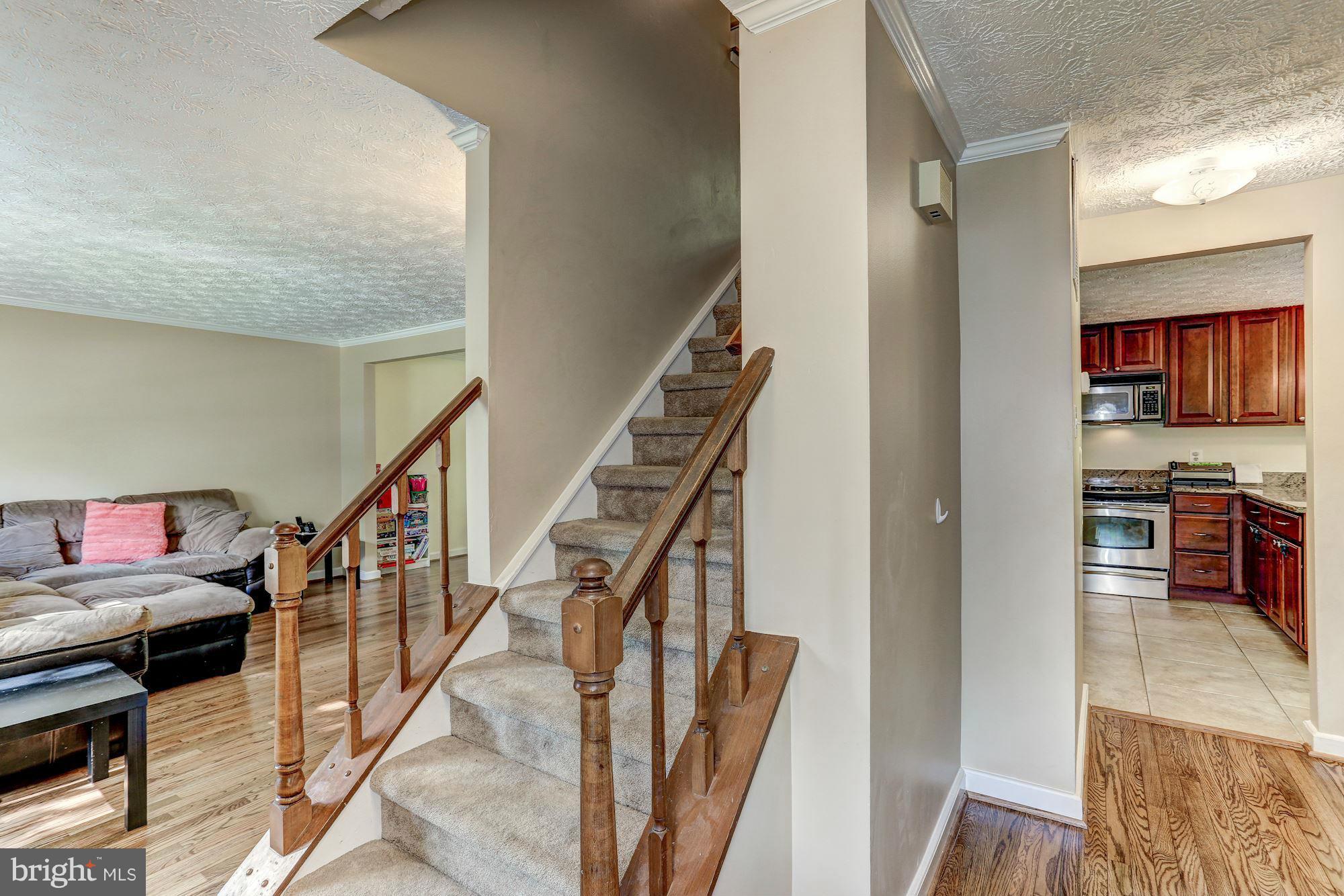 8494 Rippled Creek Court Springfield, VA 22153 - Photo 4 of 30 Interior (General)
