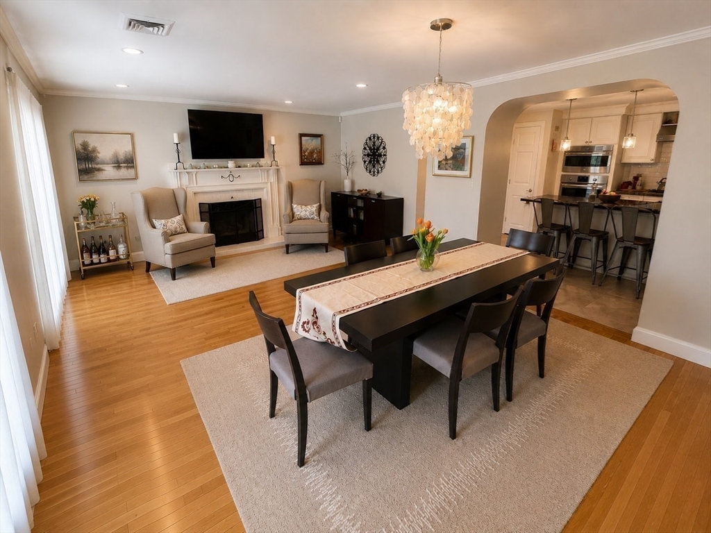 32 Webster Road Lexington, MA 02421 - Photo 7 of 22