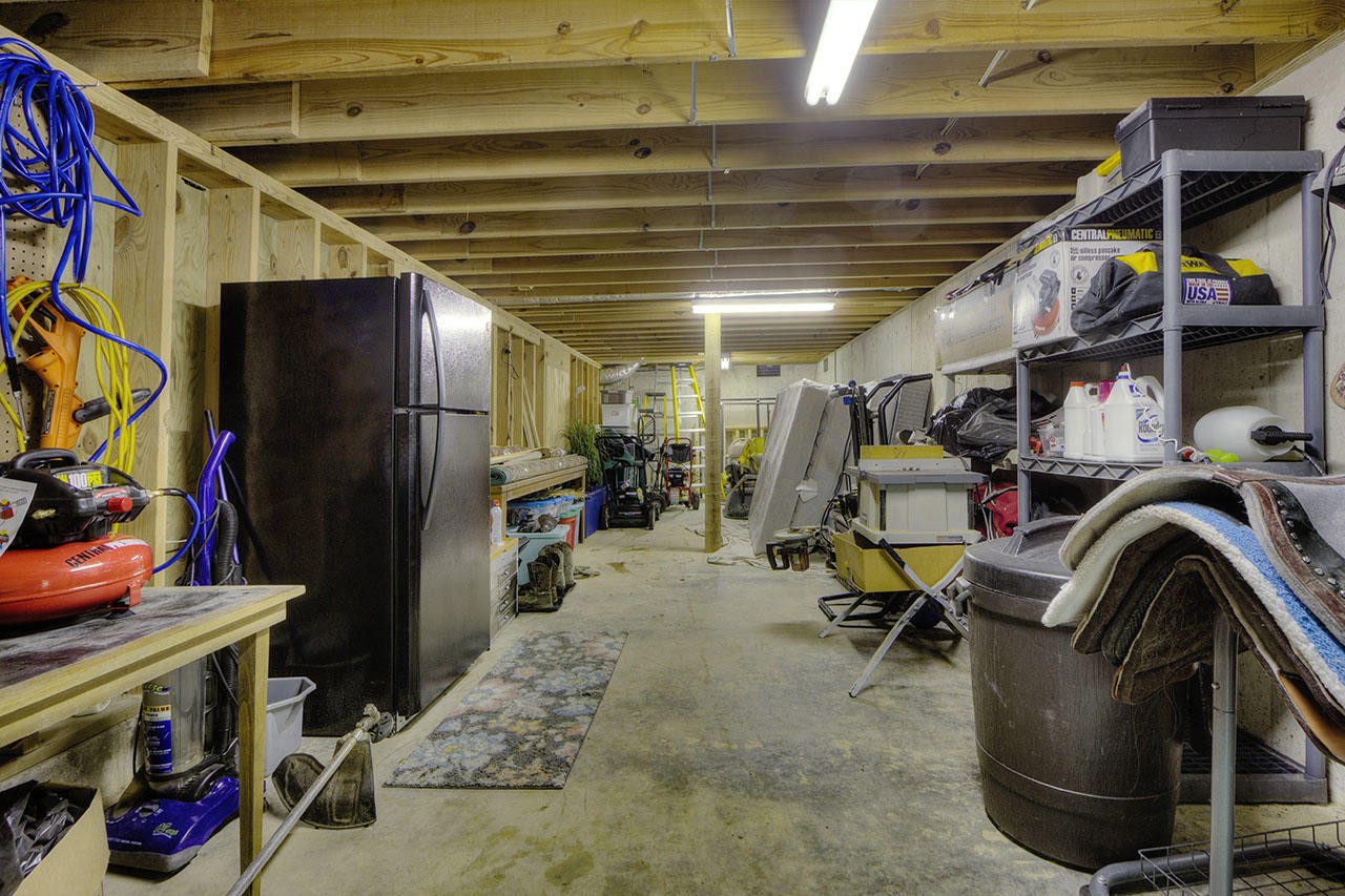 340 Doe Ridge Road Oneida, TN 37841 - Photo 23 of 40 a view of storage and utility room