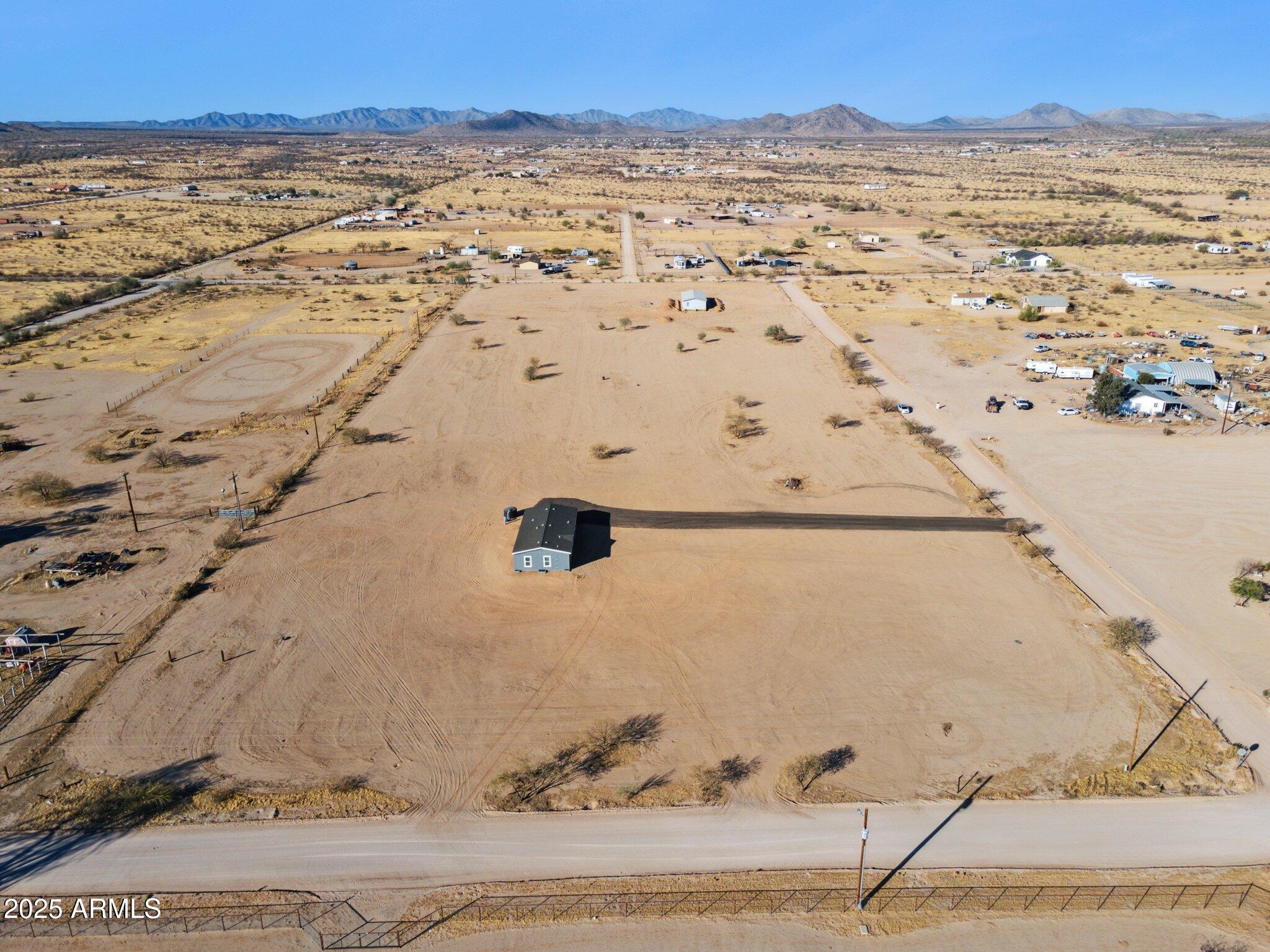 53275 West Adele Road Maricopa, AZ 85139 - Photo 34 of 39 28-web-or-mls-53275-w-adele-rd