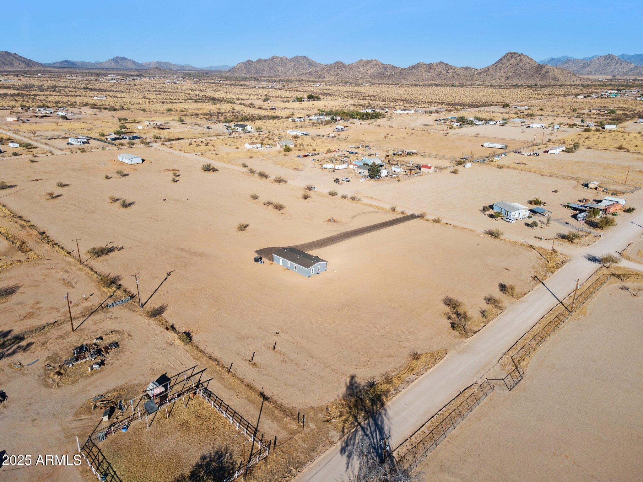 53275 West Adele Road Maricopa, AZ 85139 - Photo 35 of 39 29-web-or-mls-53275-w-adele-rd