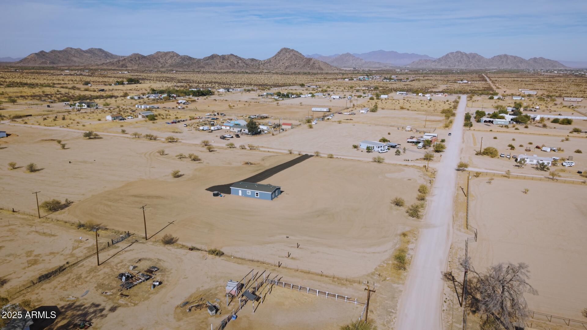 53275 West Adele Road Maricopa, AZ 85139 - Photo 8 of 39 9