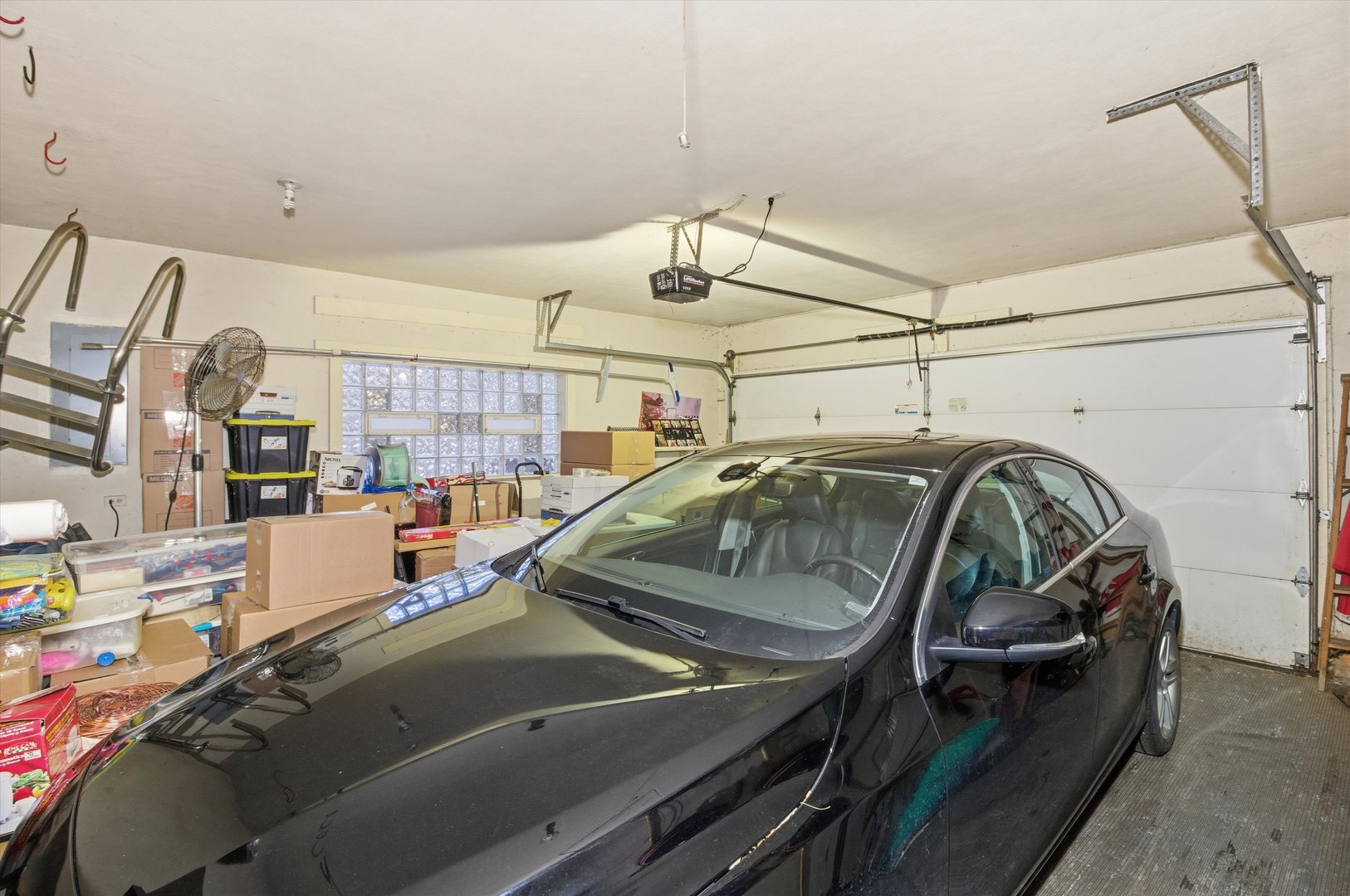 219 North Prospect Street Roselle, IL 60172 - Photo 31 of 34 a view of car garage