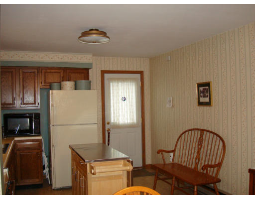 151 Fiberloid Street Springfield, MA 01151 - Photo 5 of 12