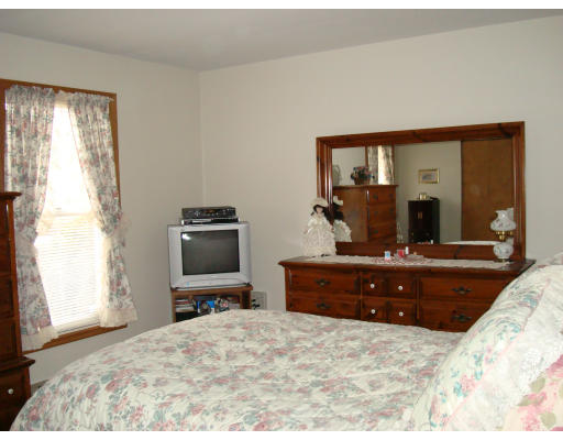 151 Fiberloid Street Springfield, MA 01151 - Photo 9 of 12