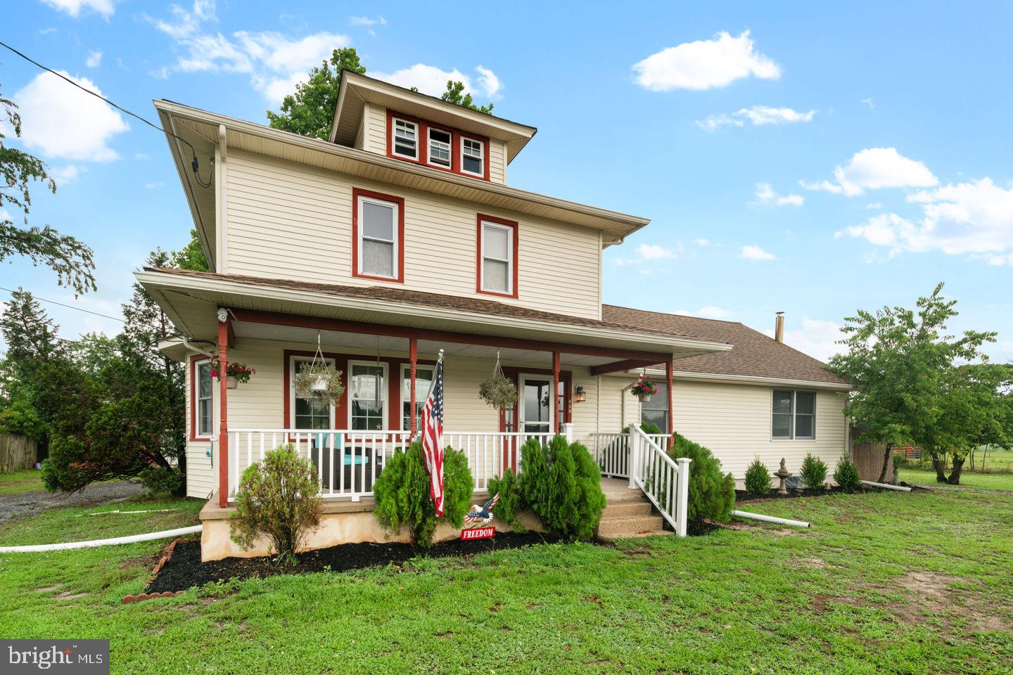 609 Spring Road Hammonton, NJ 08037 - Photo 1 of 44 Front