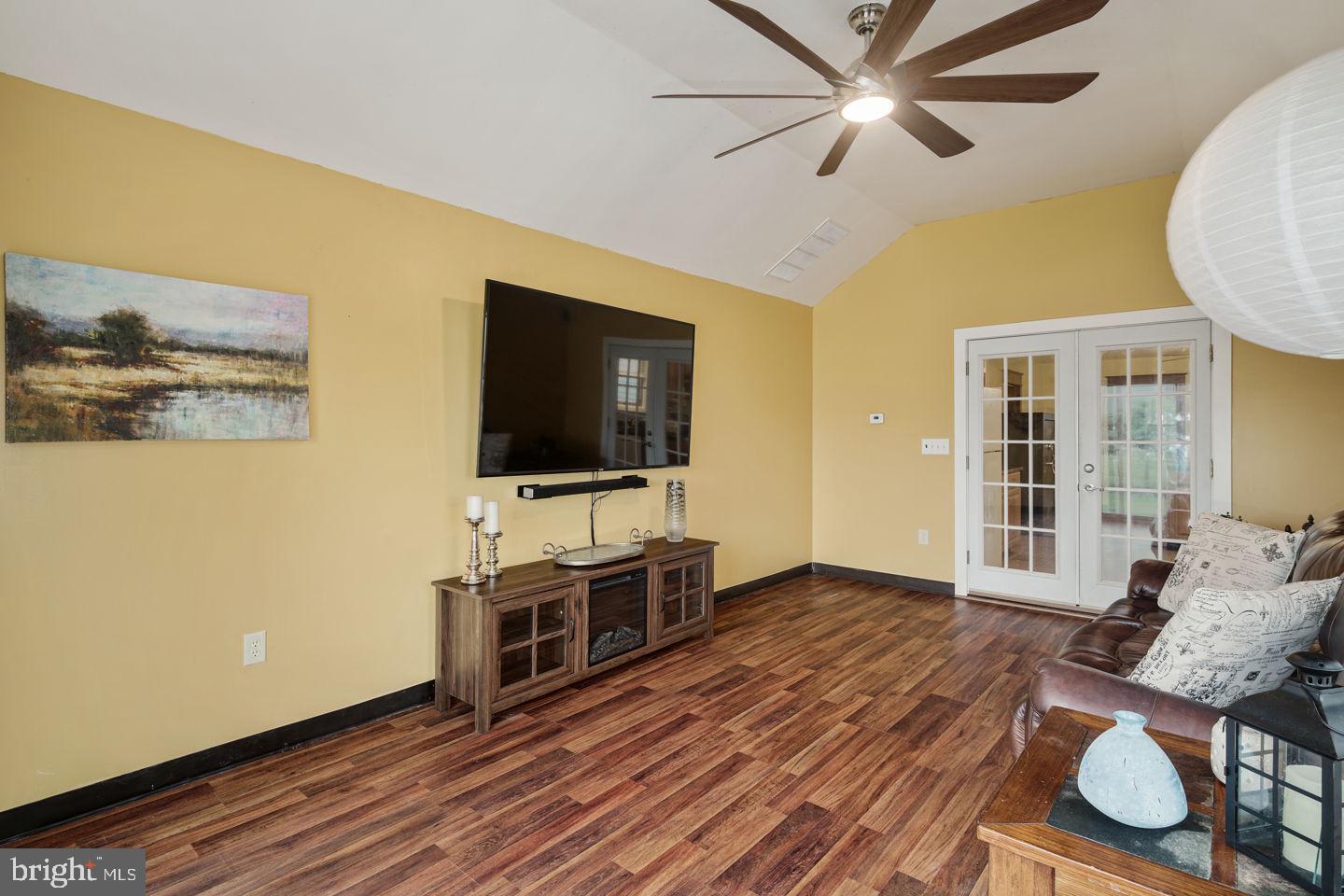 609 Spring Road Hammonton, NJ 08037 - Photo 36 of 44 Family Room