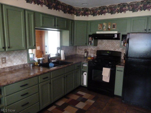9405 Island Road North Ridgeville, OH 44039 - Photo 4 of 23 Updated kitchen appliances stay