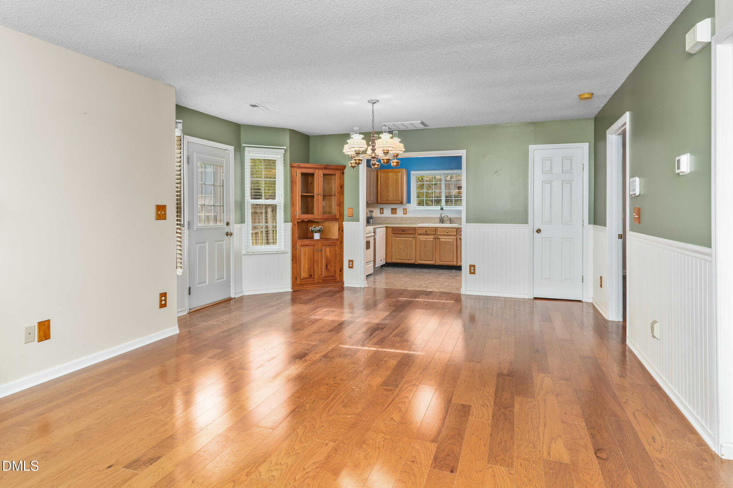 6 Tinsbury Place Durham, NC 27713 - Photo 10 of 30 a view of a livingroom with a furniture