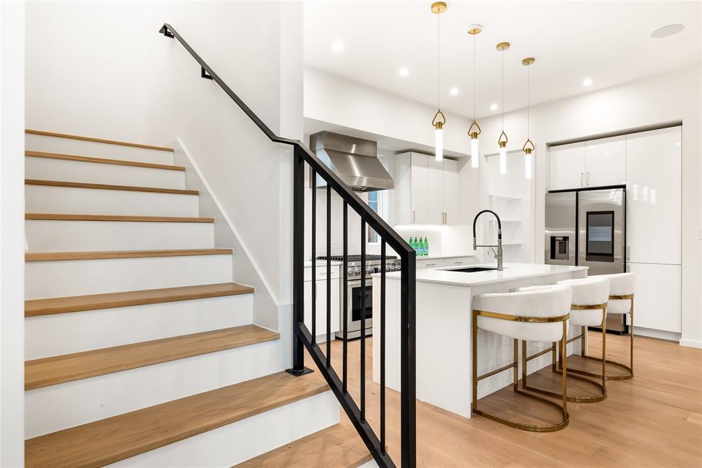 829 Nomas Street Dallas, TX 75212 - Photo 8 of 16 a view of entryway and hall