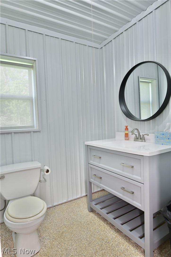 11679 Kile Road Chardon, OH 44024 - Photo 31 of 35 Shop bathroom