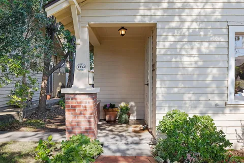 $825,000 | 1234 Castillo Street, Santa Barbara, CA 93101
