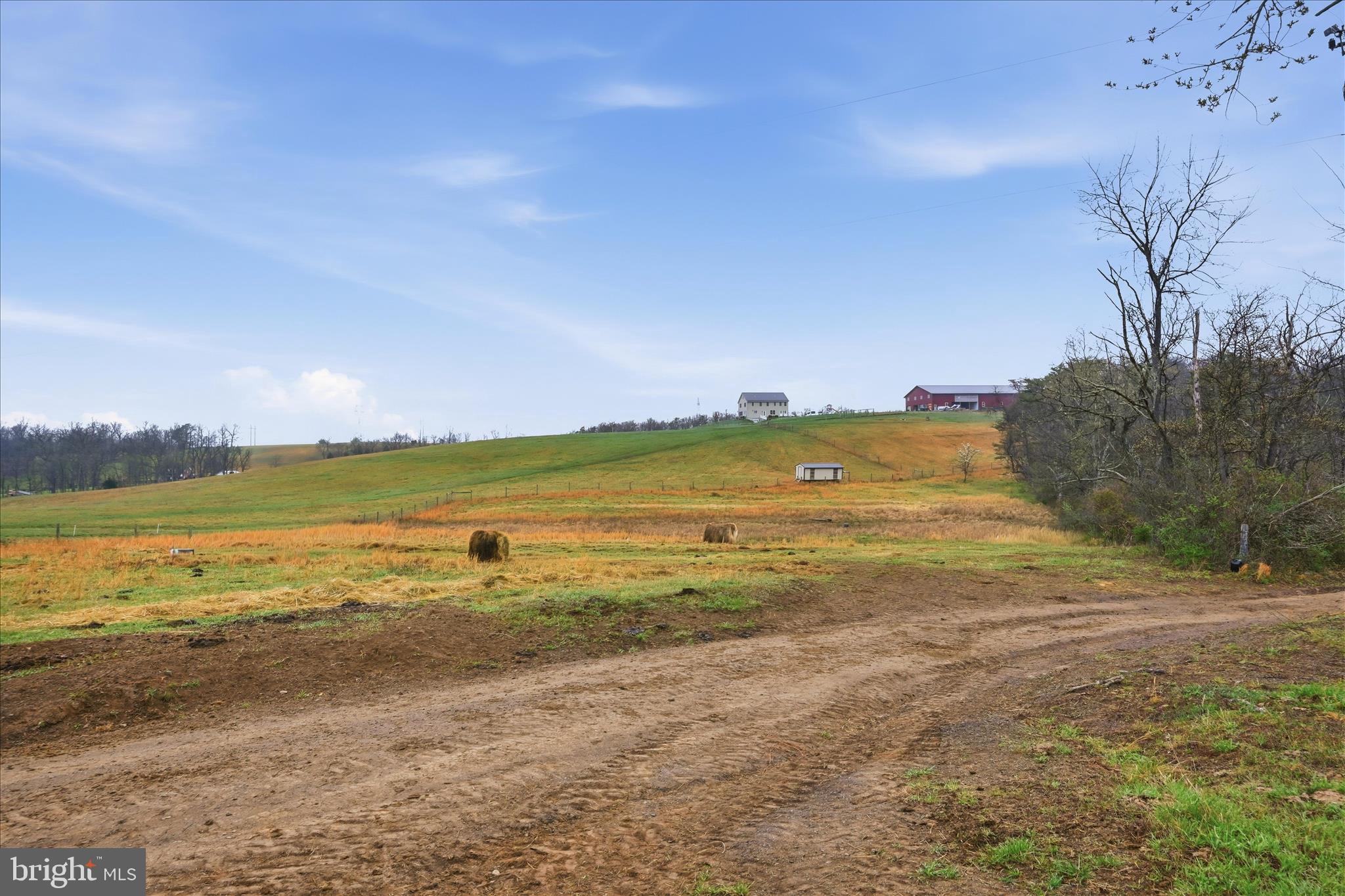 950 Stony Hill Road Winchester, VA 22603 - Photo 2 of 30 a view of an ocean and beach