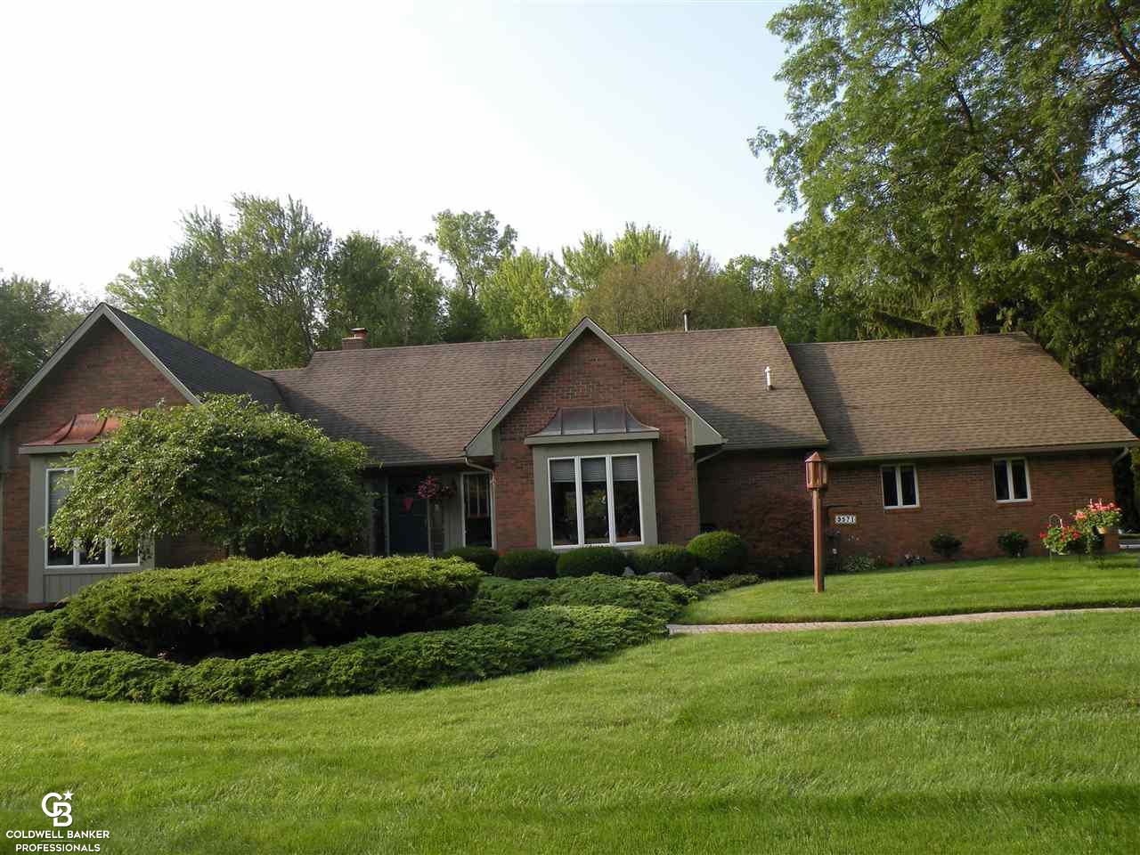 9571 Big Hand Road Columbus, MI 48063 - Photo 1 of 35