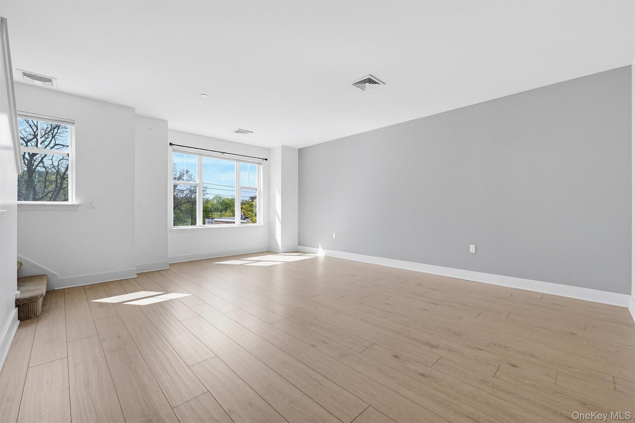 710 Main Street Peekskill, NY 10566 - Photo 13 of 34