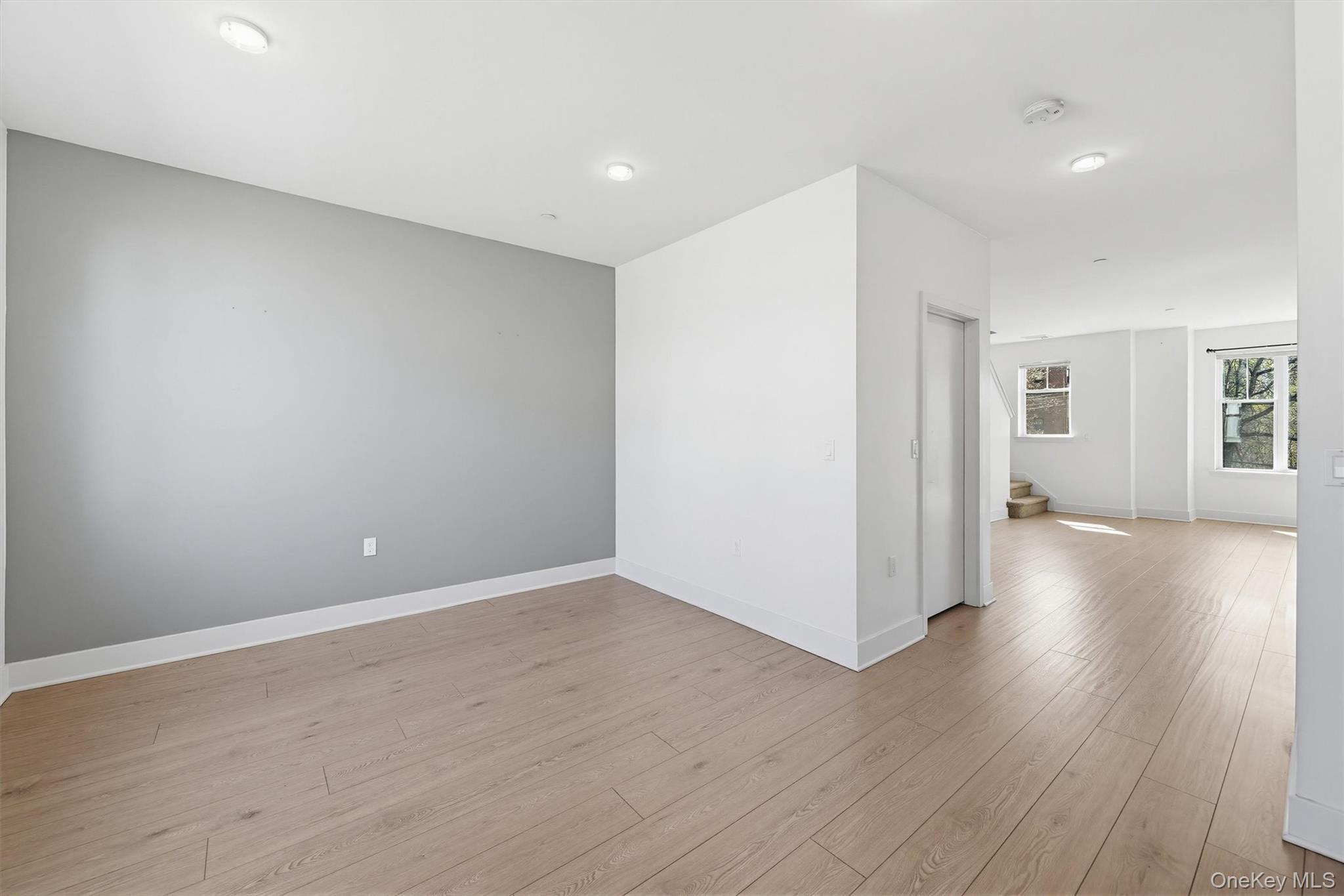 710 Main Street Peekskill, NY 10566 - Photo 14 of 34