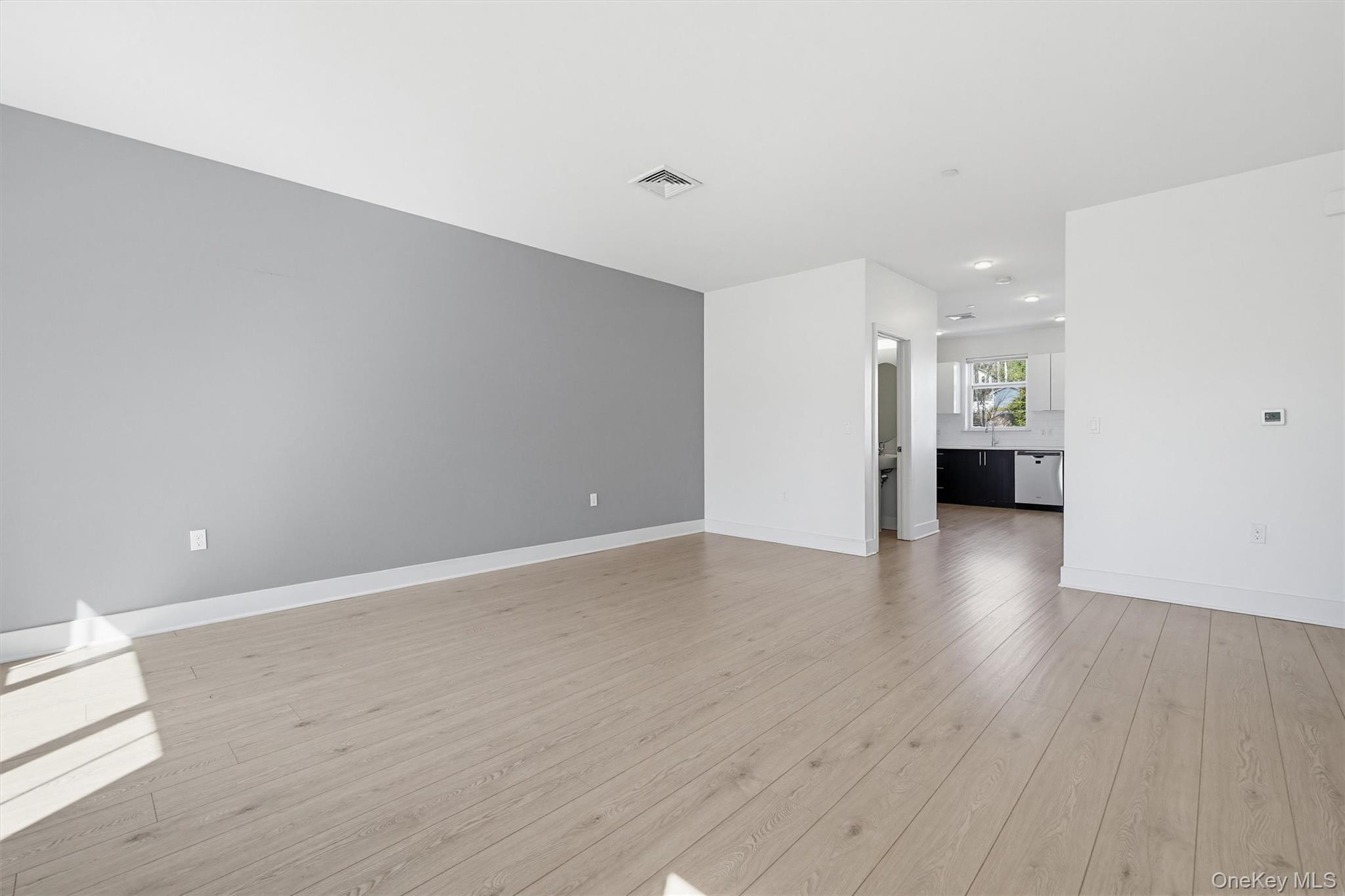 710 Main Street Peekskill, NY 10566 - Photo 15 of 34