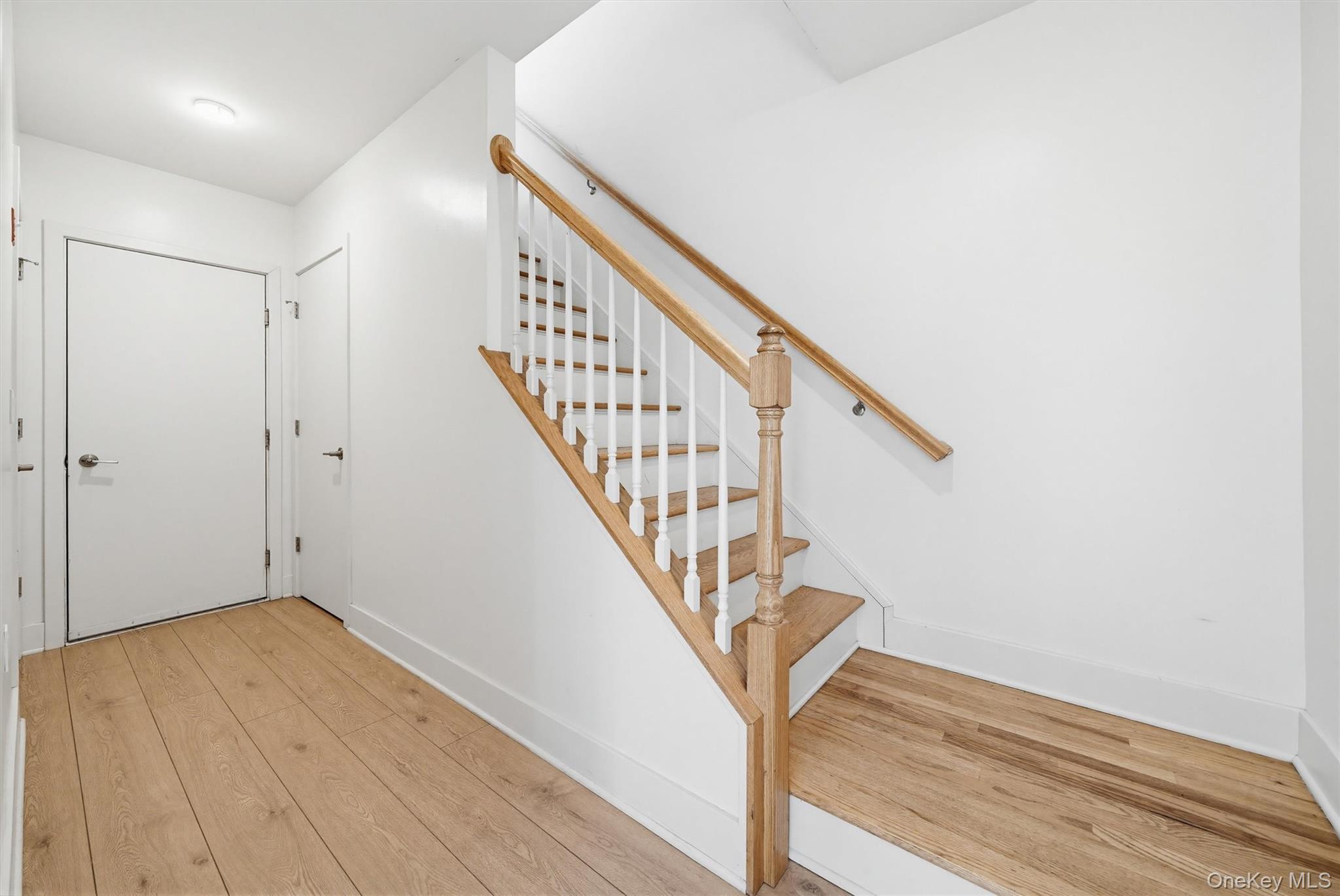 710 Main Street Peekskill, NY 10566 - Photo 5 of 34 Stairs to the main level of this tri level townhouse.