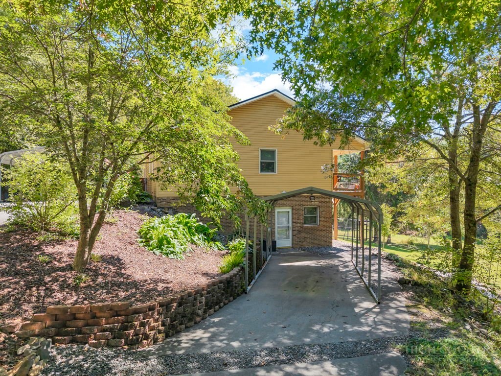 248 James F Watson Road West Jefferson, NC 28694 - Photo 6 of 49 Gallery Image 6
