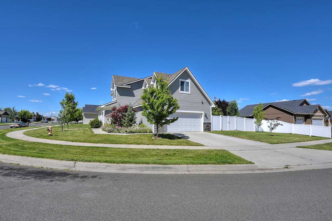 4607 South Carnation Road Spokane, WA 99224 - Photo 3 of 20