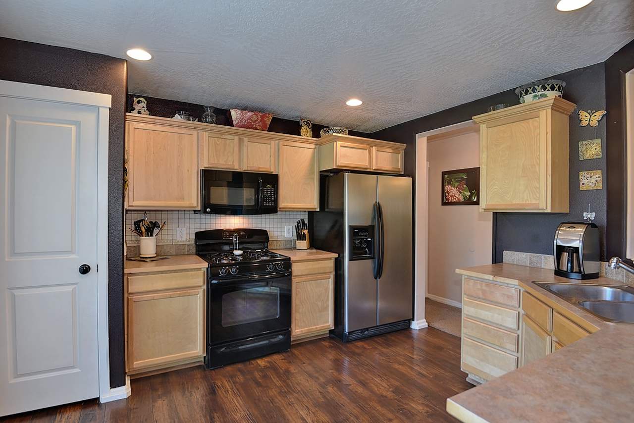 4607 South Carnation Road Spokane, WA 99224 - Photo 9 of 20