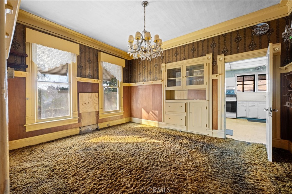 337 West Bennett Avenue Glendora, CA 91741 - Photo 12 of 67 a view of an empty room with a window