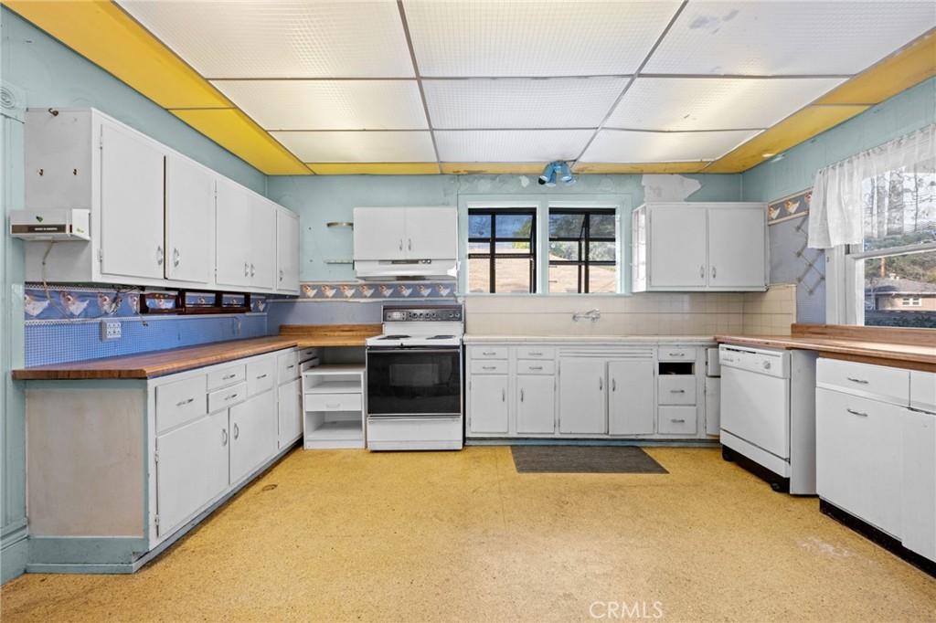 337 West Bennett Avenue Glendora, CA 91741 - Photo 16 of 67 a kitchen with stainless steel appliances granite countertop a stove sink and cabinets