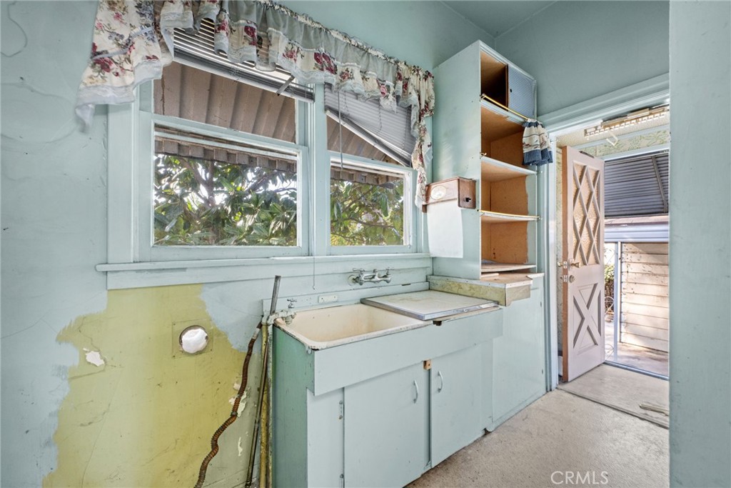 337 West Bennett Avenue Glendora, CA 91741 - Photo 18 of 67 a bathroom with a sink and a window