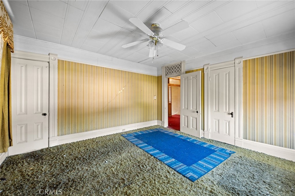 337 West Bennett Avenue Glendora, CA 91741 - Photo 24 of 67 a view of an empty room and window