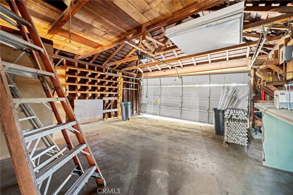 337 West Bennett Avenue Glendora, CA 91741 - Photo 39 of 67 a view of an empty room with windows
