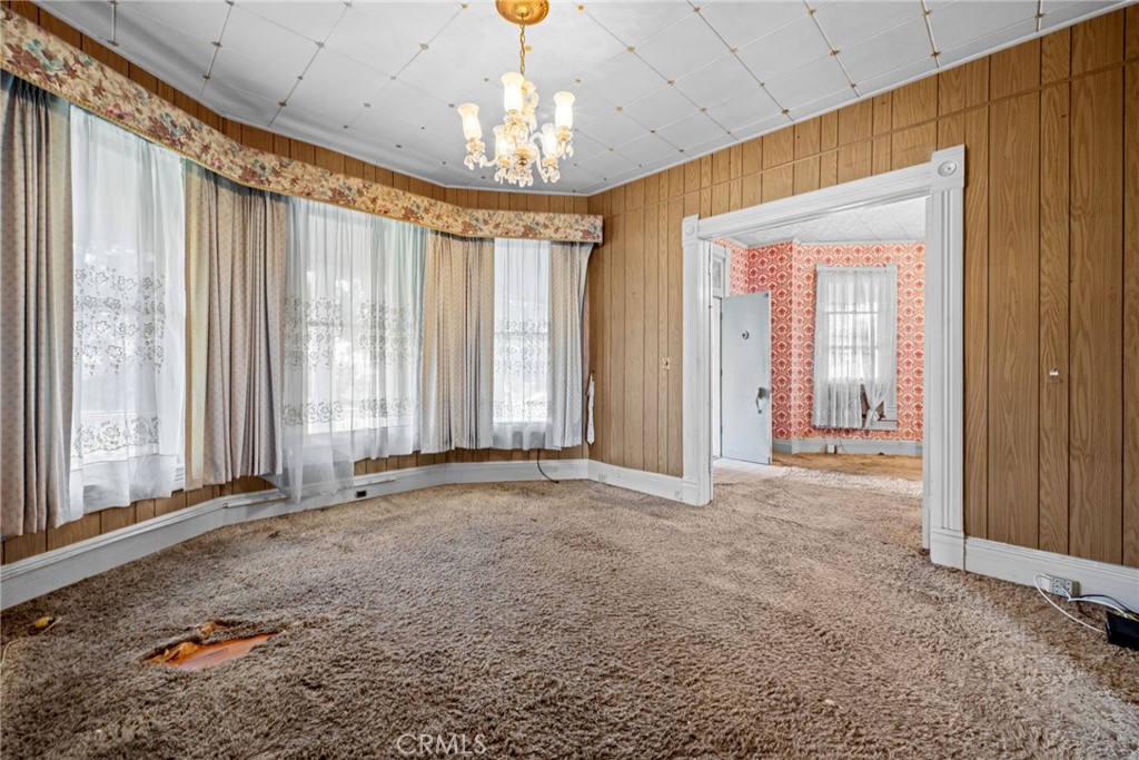 337 West Bennett Avenue Glendora, CA 91741 - Photo 10 of 67 a view of an empty room with a window