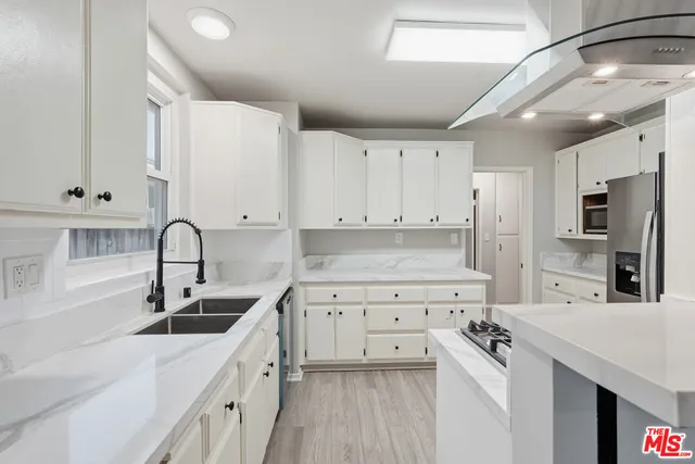 $996,750 | 2553 Pine Avenue, Long Beach, CA 90806