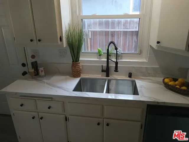 $996,750 | 2553 Pine Avenue, Long Beach, CA 90806