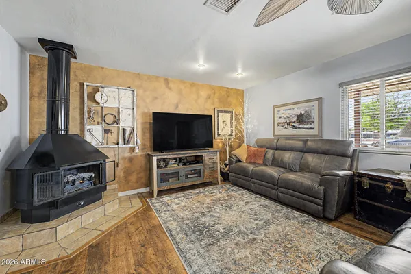 $929,900 | 17629 North 16th Street, Phoenix, AZ 85022