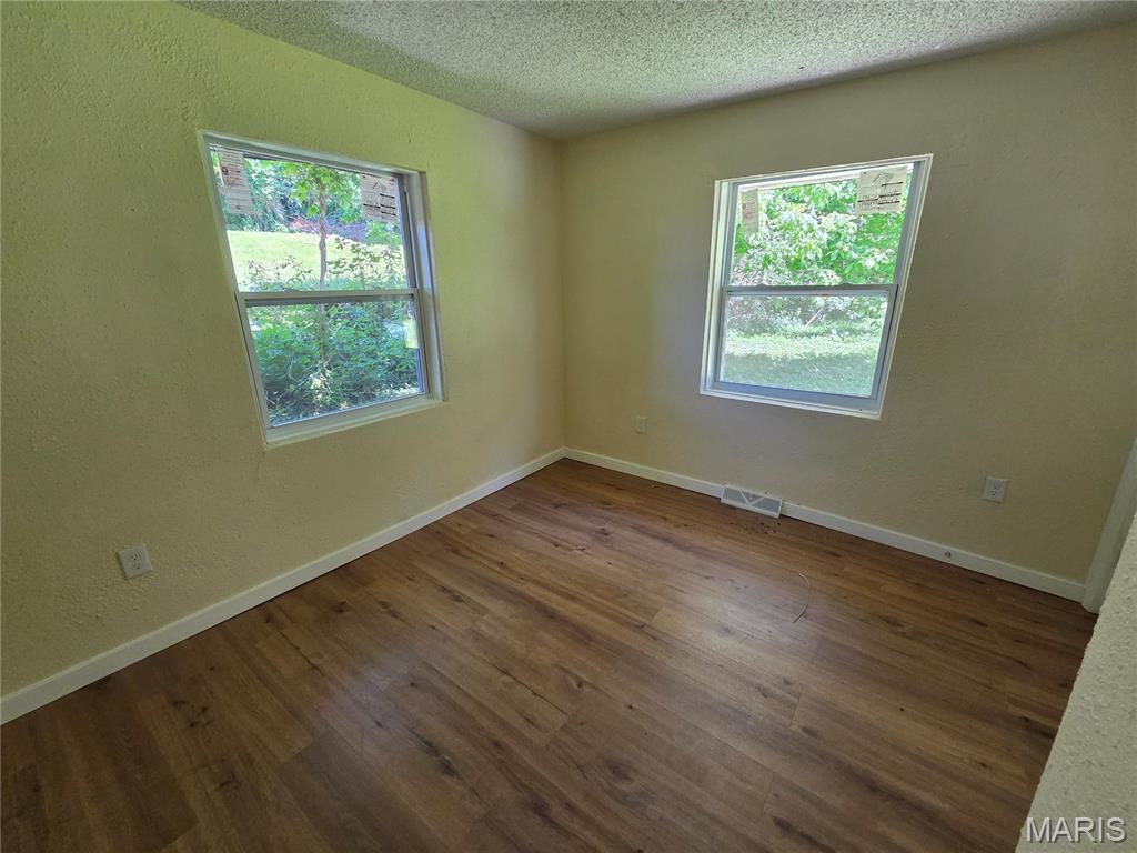 4 Hi-Pointe Drive Belleville, IL 62223 - Photo 14 of 27