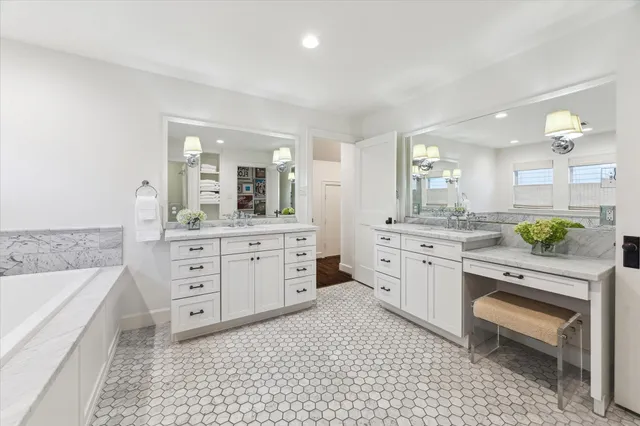 $1,275,000 | 2124 Sul Ross Street, Houston, TX 77098