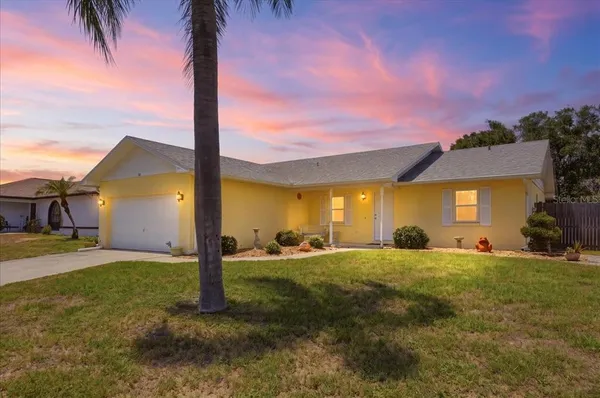 $259,900 | 343 Sterling Drive, Winter Haven, FL 33884