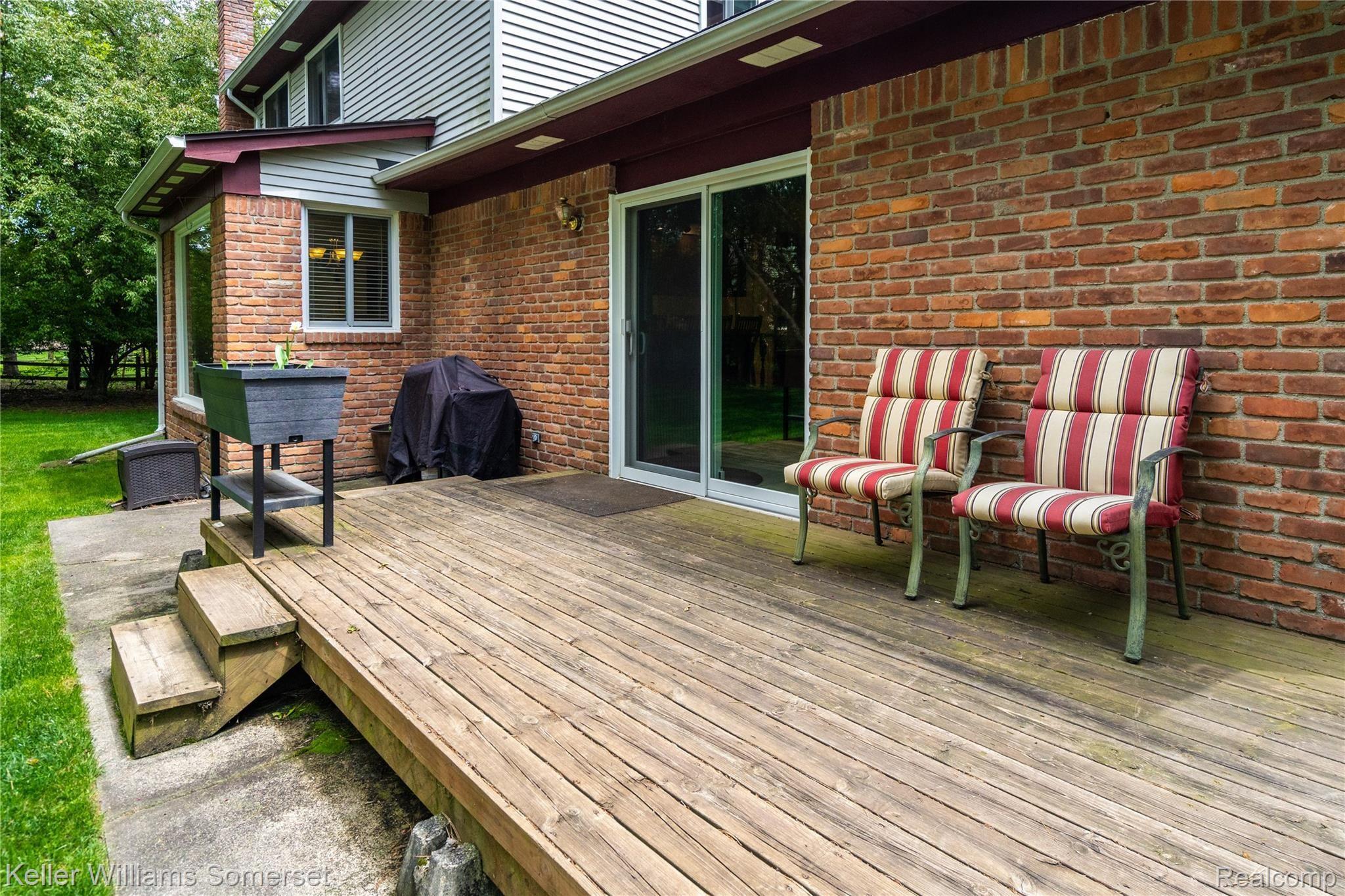 1486 Antler Court Rochester, MI 48309 - Photo 41 of 51 Exteriors 7.jpg